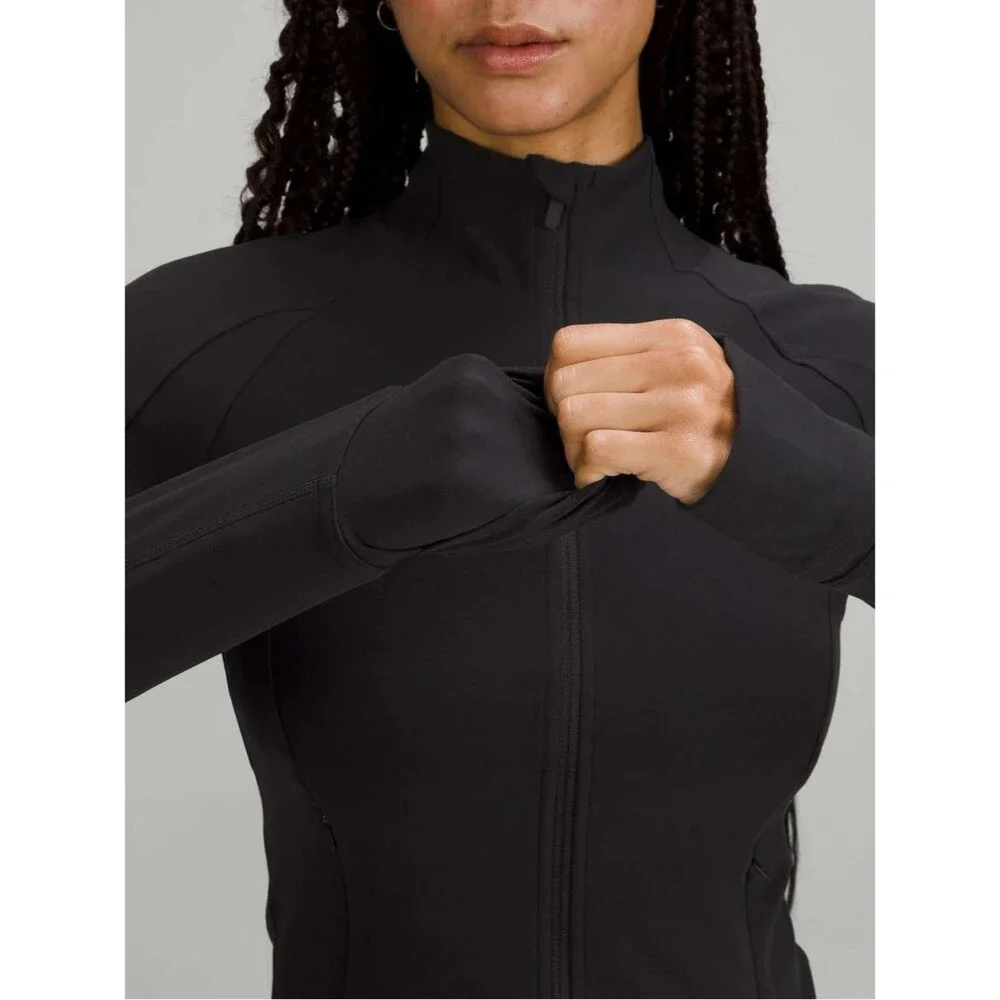 Lululemon Black Nulu Cropped Define Jacket Size 6 Gym Workout Activewear Chic